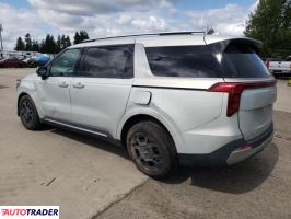 Kia Carnival 2025 3