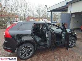 Volvo XC60 2017 2.0 190 KM