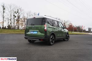Ford Tourneo 2024 1.0