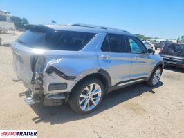 Ford Explorer 2022 3