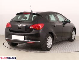 Opel Astra 2015 1.6 113 KM
