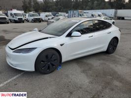 Tesla Model 3 2025