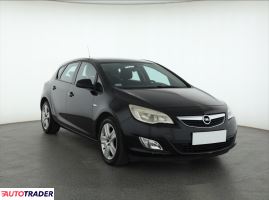 Opel Astra 2011 1.6 113 KM