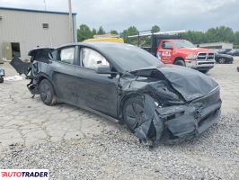 Tesla Model Y 2026