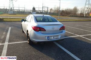 Opel Astra 2015 1.4 140 KM