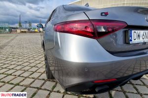 Alfa Romeo Giulia 2021 2 280 KM Alfa Romeo Giulia 2021 2 280 KM