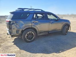Nissan Pathfinder 2023 3