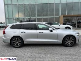 Volvo V60 2020 2.0 190 KM