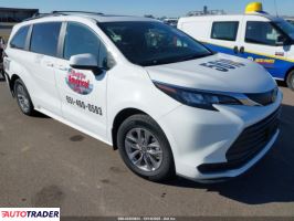 Toyota Sienna - zobacz ofertę