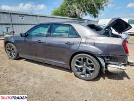 Chrysler 300C 2021 3