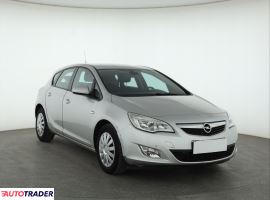 Opel Astra - zobacz ofertę