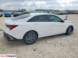 Hyundai Elantra 2025 1