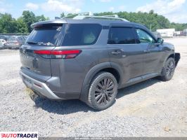 Nissan Pathfinder 2022 3