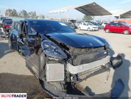 Porsche Panamera 2022 4