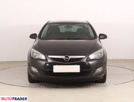 Opel Astra 2011 1.4 138 KM