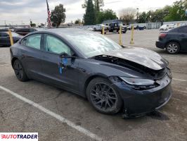 Tesla Model 3 2024