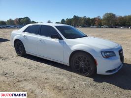 Chrysler 300C 2019 3