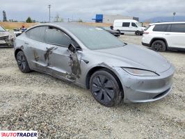 Tesla Model 3 2025