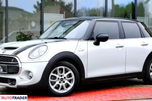 Mini Cooper S 2016 2.0 192 KM