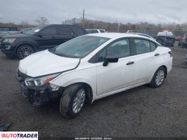 Nissan Versa 2020 1