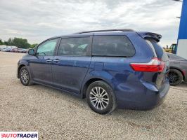 Toyota Sienna 2020 3