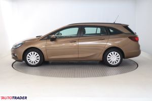 Opel Astra 2017 1.4 123 KM