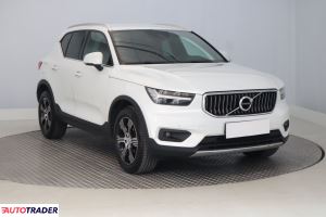 Volvo XC40 2019 2.0 187 KM