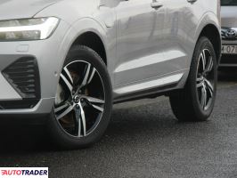 Volvo XC60 2021 2.0 253 KM