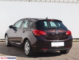 Opel Astra 2012 1.4 118 KM
