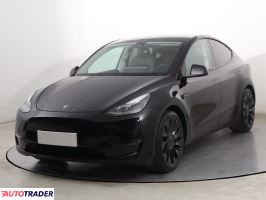 Tesla Model Y 2022 527 KM