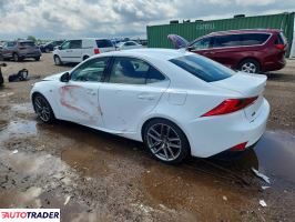 Lexus IS 2020 3