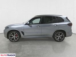 BMW X5 2023 3.0 286 KM