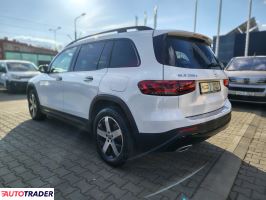 Mercedes Pozostałe 2022 2.0 150 KM