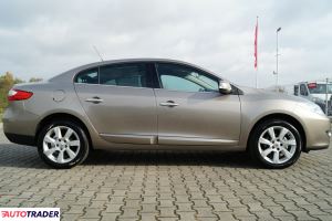 Renault Fluence 2011 2.0 140 KM