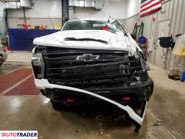 Chevrolet Silverado 2025 6