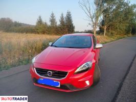 Volvo V40 2015 2.0 120 KM