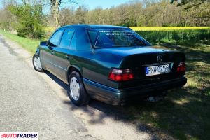 Mercedes W-124 1994 3.0 136 KM