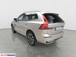 Volvo XC60 2024 2.0 197 KM