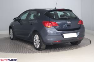 Opel Astra 2010 1.6 113 KM