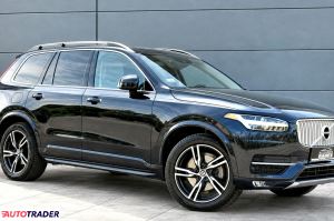 Volvo XC90 2019 2.0 250 KM