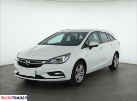 Opel Astra 2018 1.4 123 KM