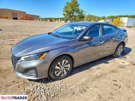 Nissan Altima - zobacz ofertę