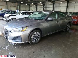 Nissan Altima - zobacz ofertę