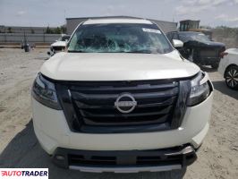 Nissan Pathfinder 2023 3