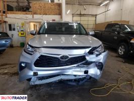 Toyota Highlander 2020 3