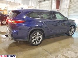 Toyota Highlander 2022 3