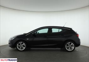 Opel Astra 2018 1.4 123 KM