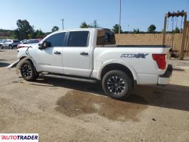 Nissan Titan 2019 5