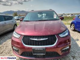 Chrysler Pacifica 2022 3