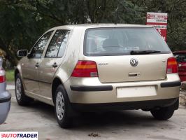 Volkswagen Golf 2003 1.6 105 KM